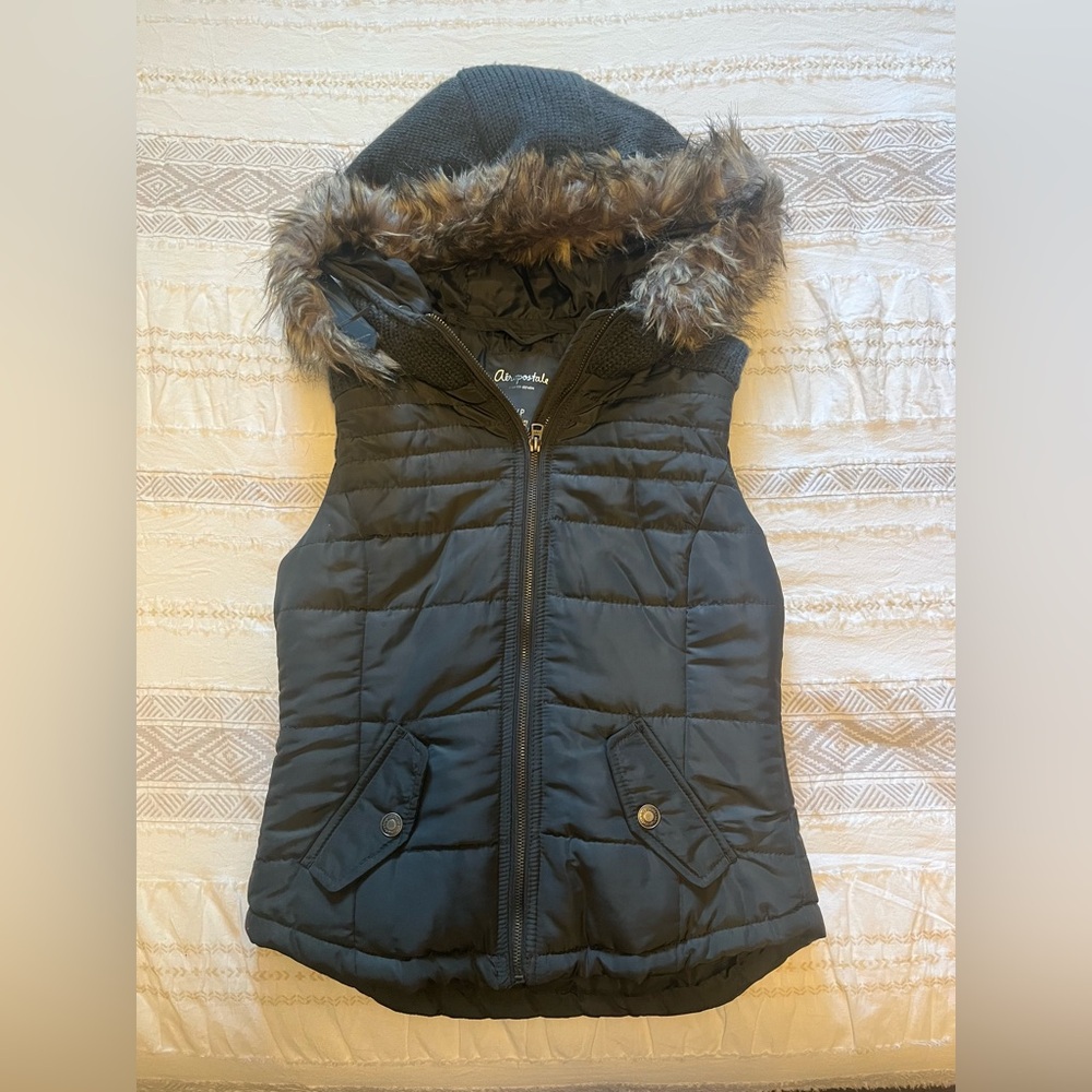 Women’s AEROPOSTALE Vest w/Hood Size Small